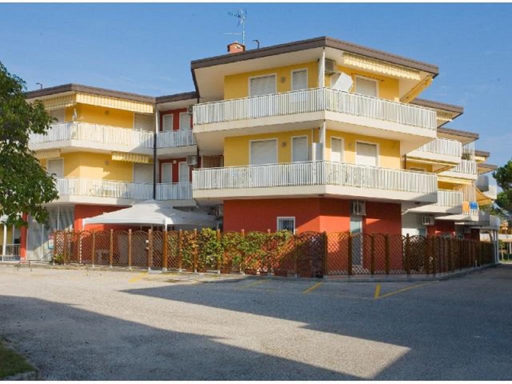 Residence Miriam 2 Bibione Bagian luar foto